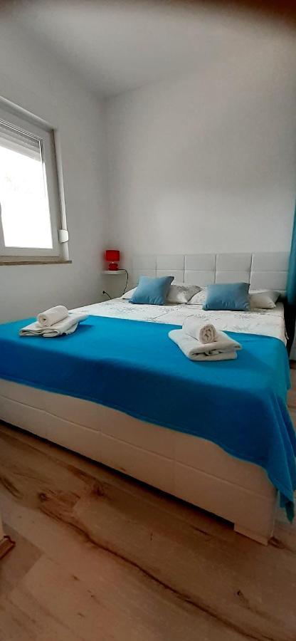 Lennida Studio Apartman Kavran Esterno foto