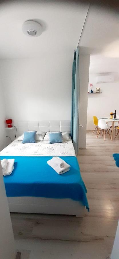 Lennida Studio Apartman Kavran Esterno foto