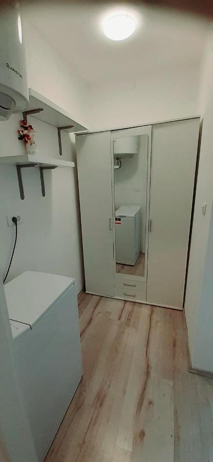 Lennida Studio Apartman Kavran Esterno foto