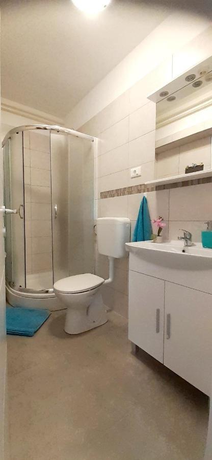Lennida Studio Apartman Kavran Esterno foto