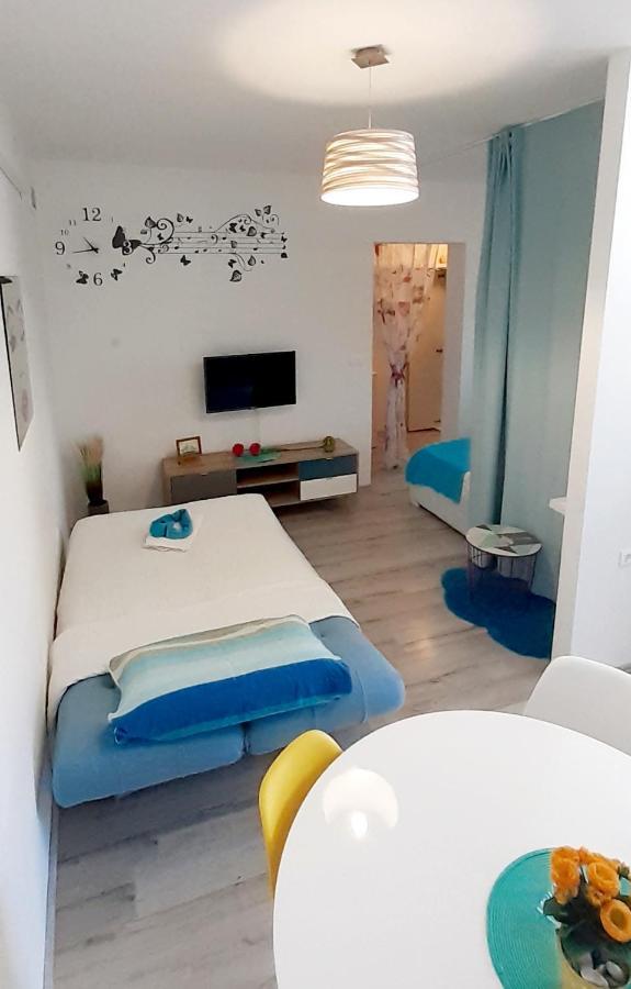 Lennida Studio Apartman Kavran Esterno foto